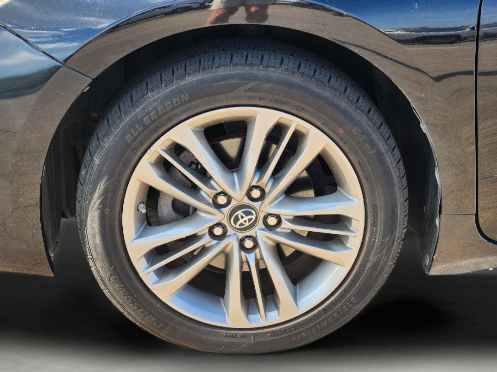 Used 2016 Midnight Black Metallic Toyota SE image 9