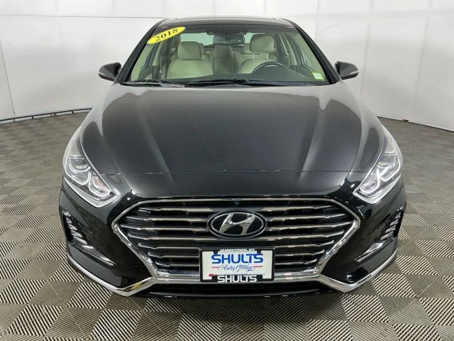 Certified Used 2018 Black Hyundai Limited image 3