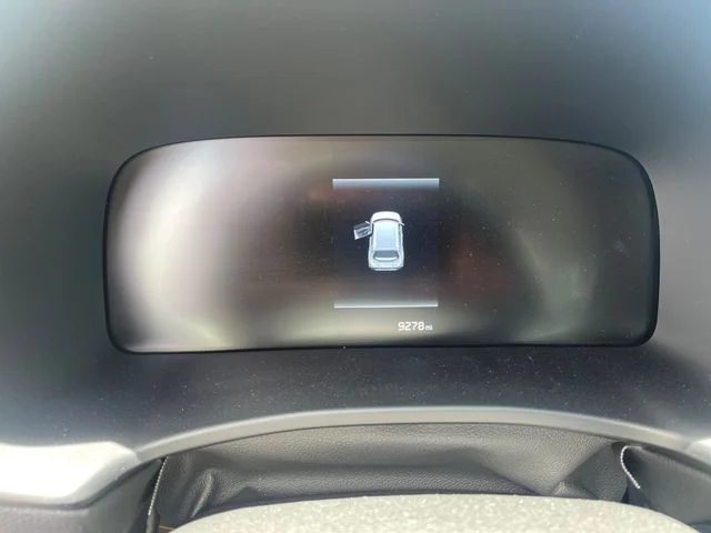Used 2025 Black Kia EX image 9
