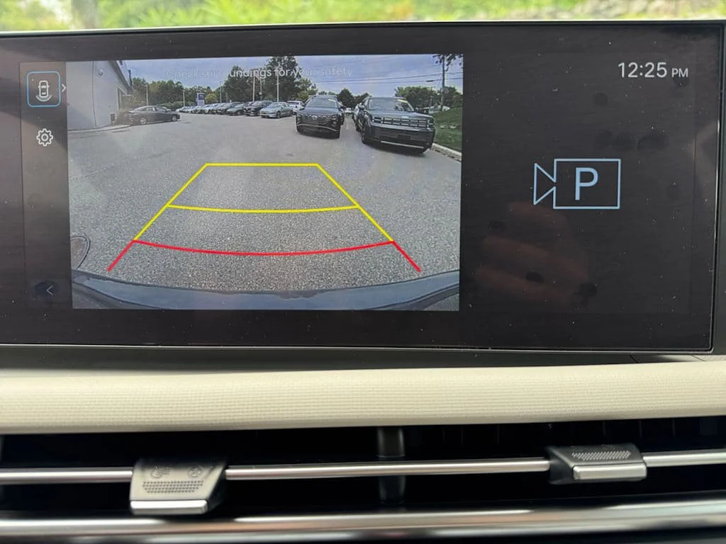 Used 2025 Gray Hyundai SE image 10