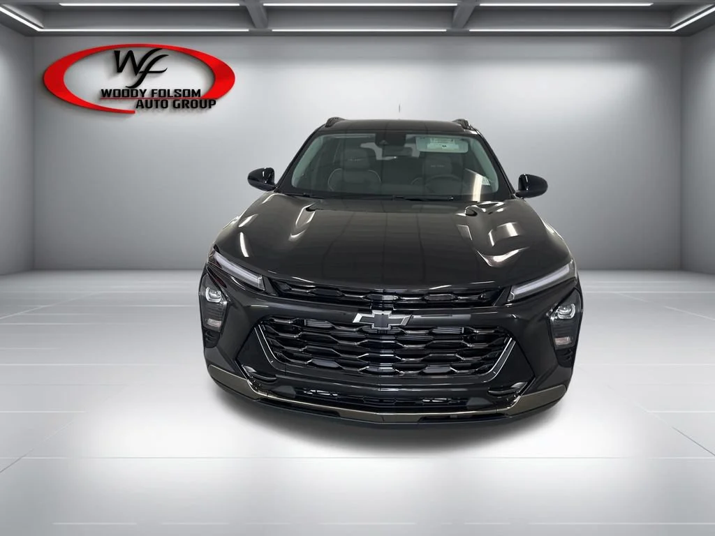 New 2026 Mosaic Black Metallic Chevrolet ACTIV image 2