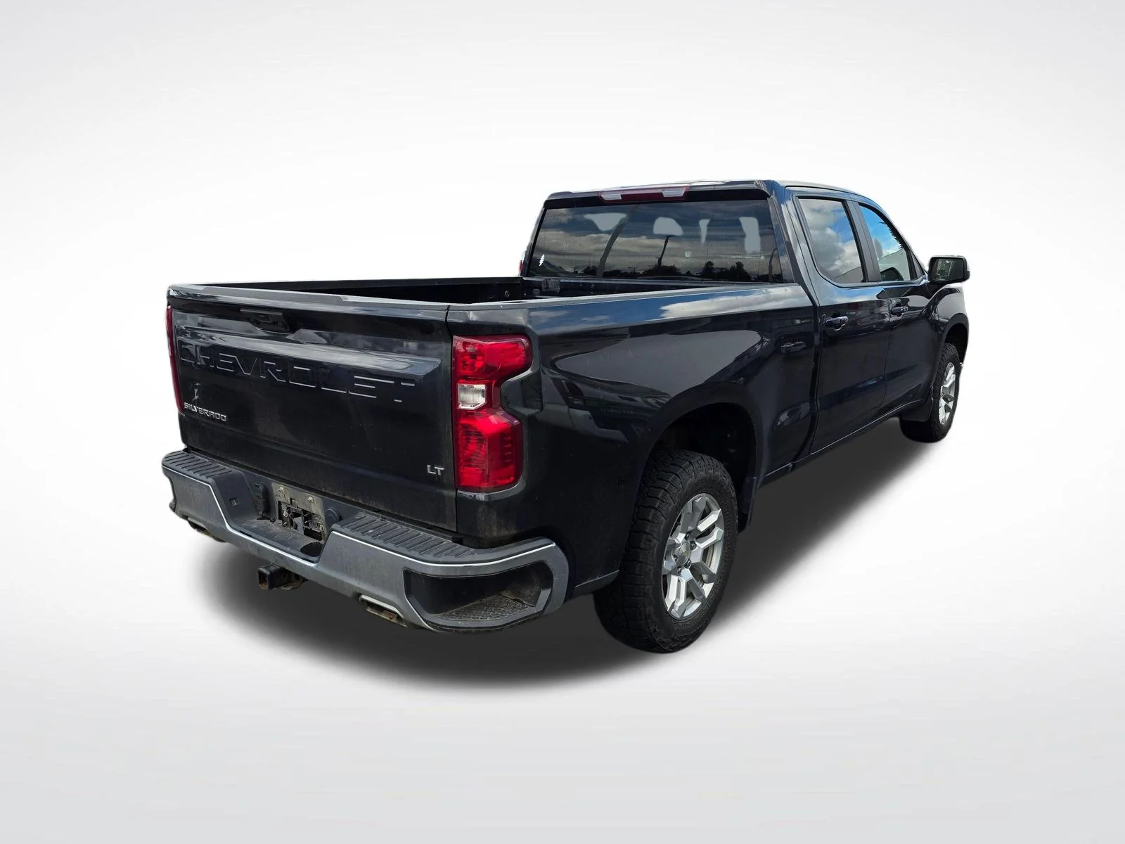 Used 2022 Dark Ash Metallic Chevrolet LT image 5