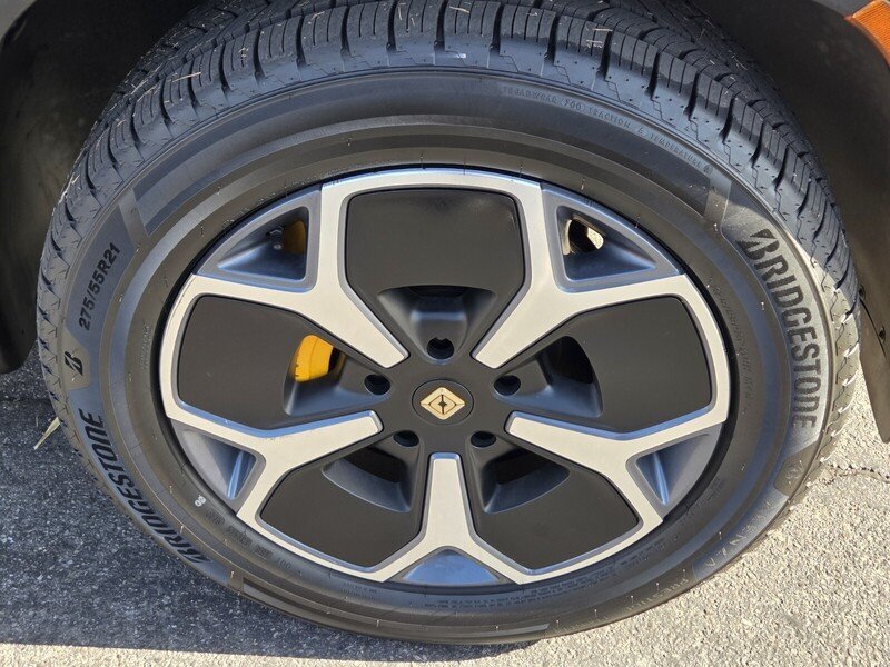 Used 2024  Rivian Adventure image 10