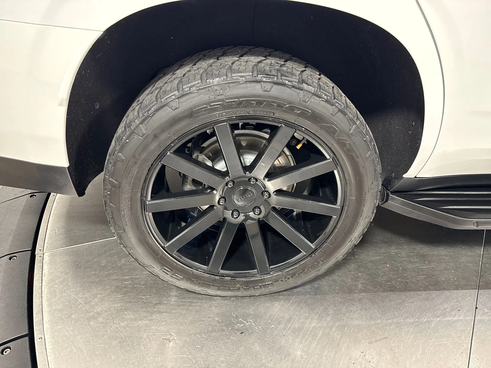 Used 2022 Summit White Chevrolet RST image 13