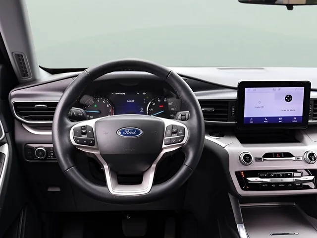 Used 2023 Gray Ford XLT image 20