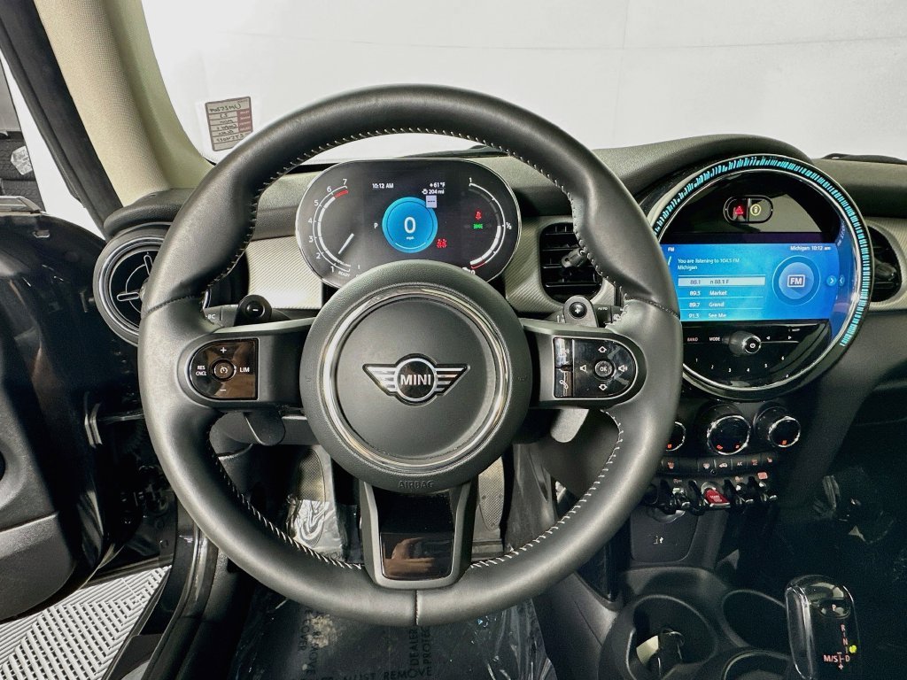 Certified Used 2023 Midnight Black MINI  image 13