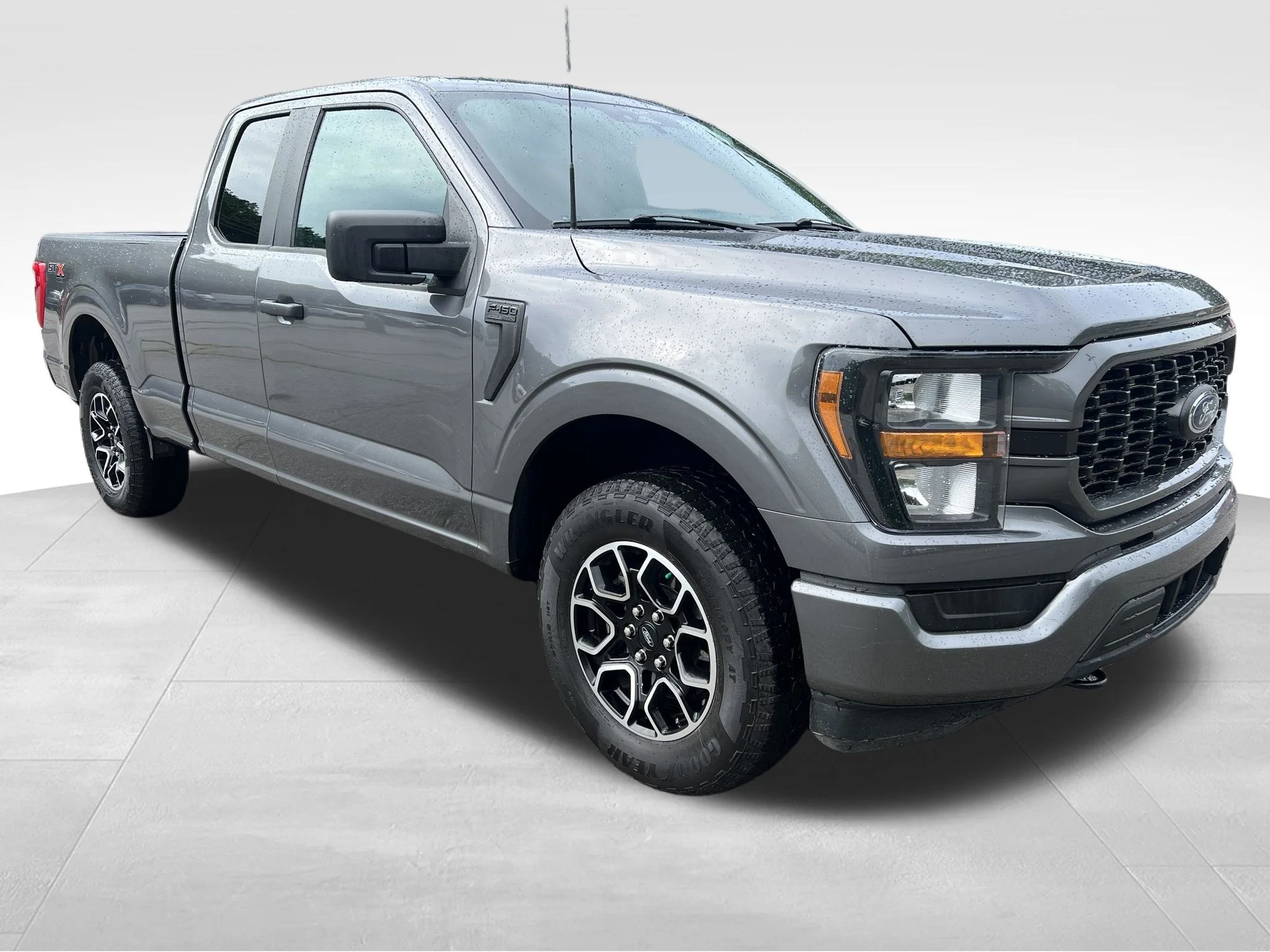 Used 2023 Gray Ford XL image 4