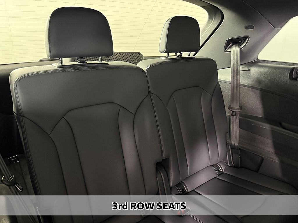 2025 Audi Q7 Premium Plus - Photo 11
