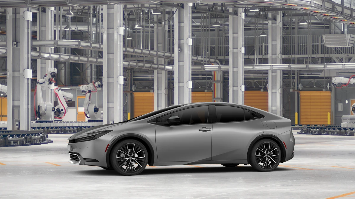 New 2027 Guardian Gray Toyota XLE image 3