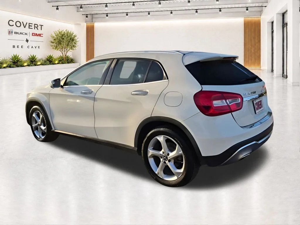 Used 2018 Black Mercedes-Benz GLA 250 image 8