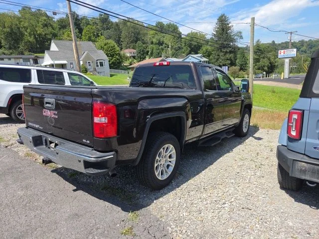 Used 2019 Deep Mahogany Metallic GMC SLE image 4