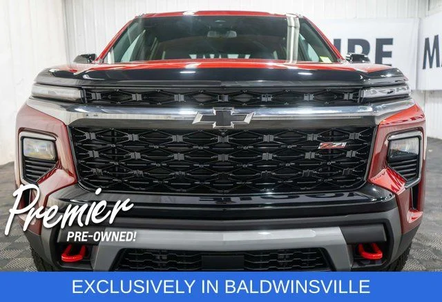 Used 2025 Red Chevrolet Z71 image 3