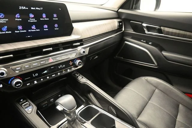 Used 2024 Ebony Black Kia EX image 32