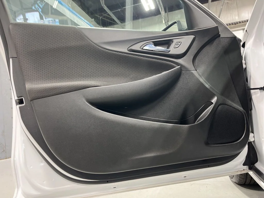 Used 2020 Summit White Chevrolet LS image 10