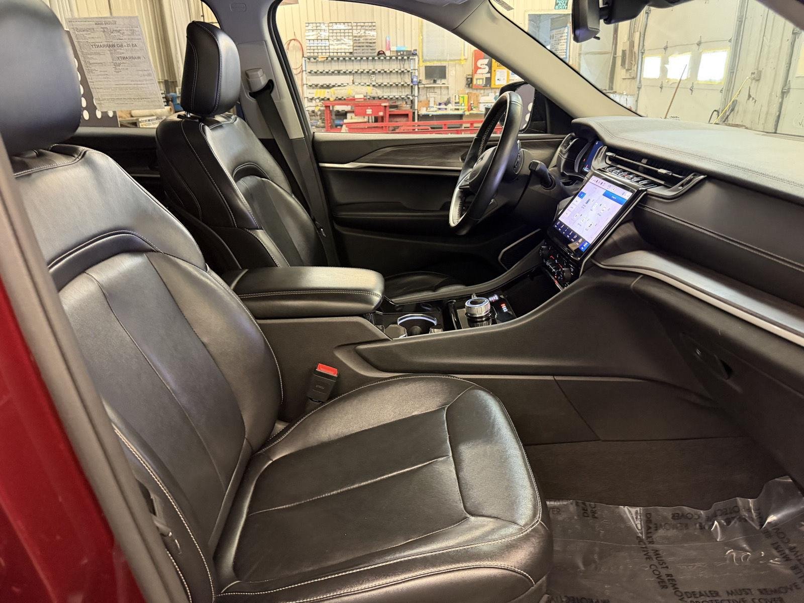 Used 2021 Velvet Red Pearlcoat Jeep Limited image 32