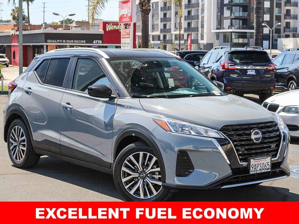 2022 Nissan Kicks 1.6 SV's photo