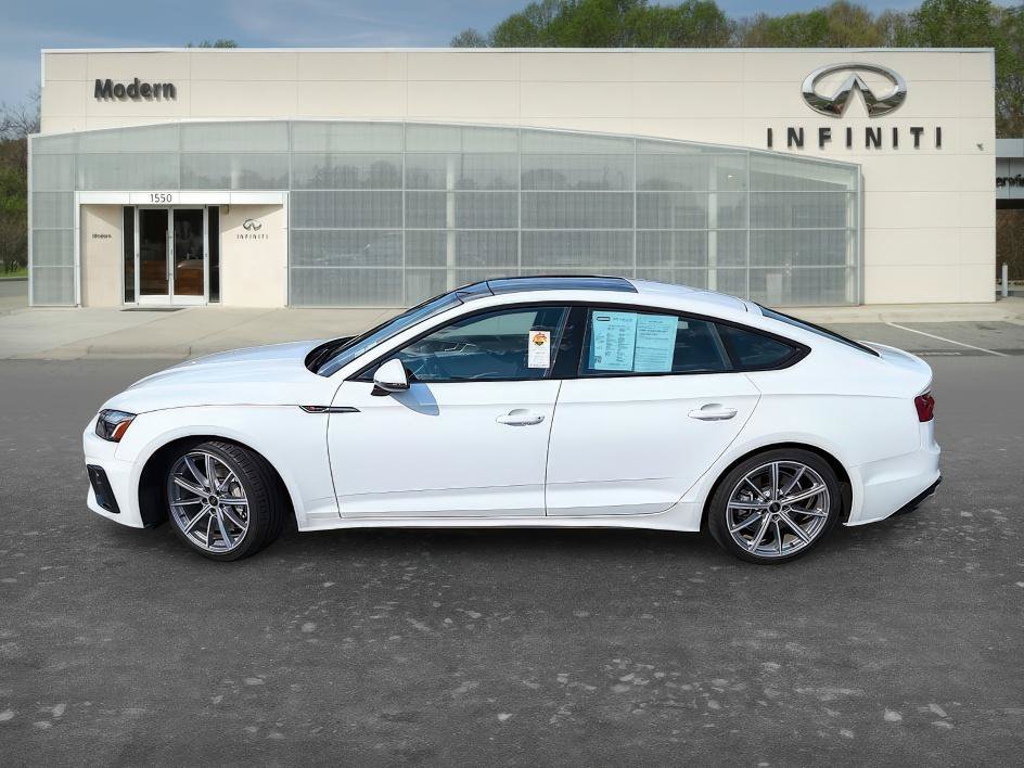 Used 2025 Arkona White Audi S line Premium image 6