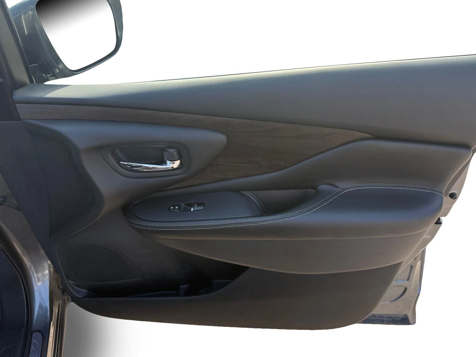 Used 2024 Super Black Nissan Platinum image 15