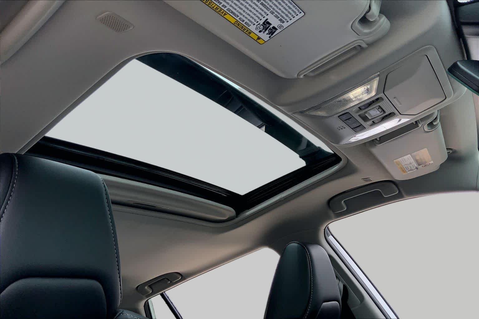 Used 2025 Wind Chill Pearl Toyota Limited image 14