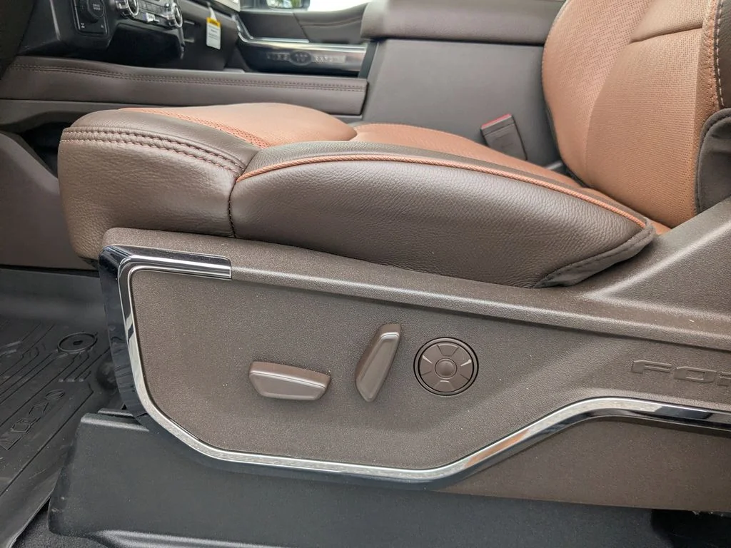 New 2026 Glacier Gray Metallic Tri-Coat Ford King Ranch image 22