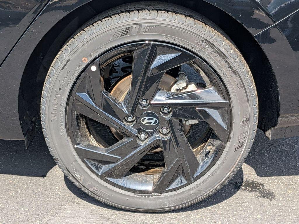 New 2026 Black Hyundai SEL Sport image 11