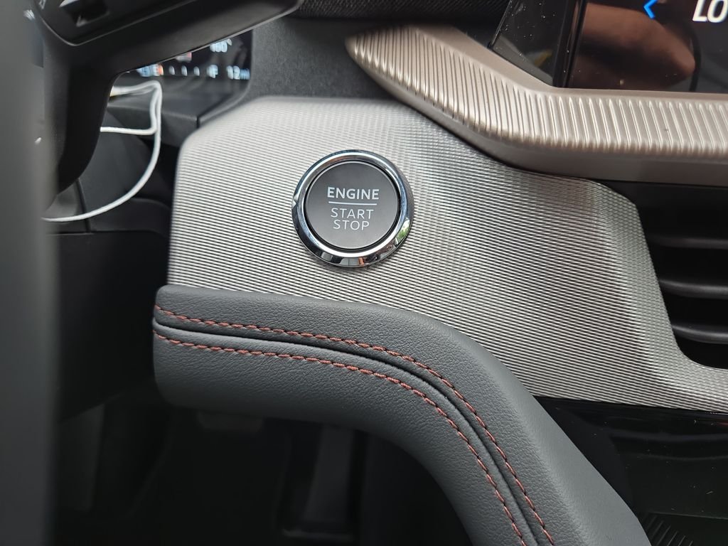 New 2026 Space White Metallic Ford Active image 13