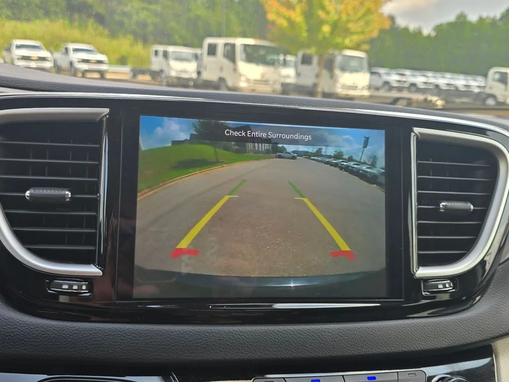 Used 2023 Black Chrysler Touring L image 32