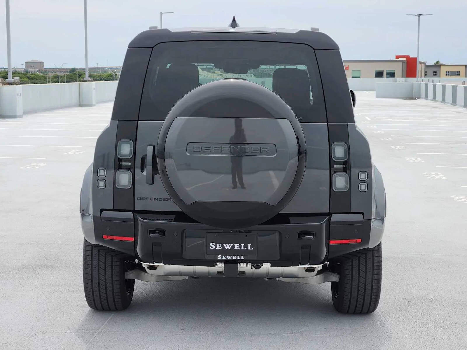 New 2026 Carpathian Grey LAND ROVER X-Dynamic SE image 6