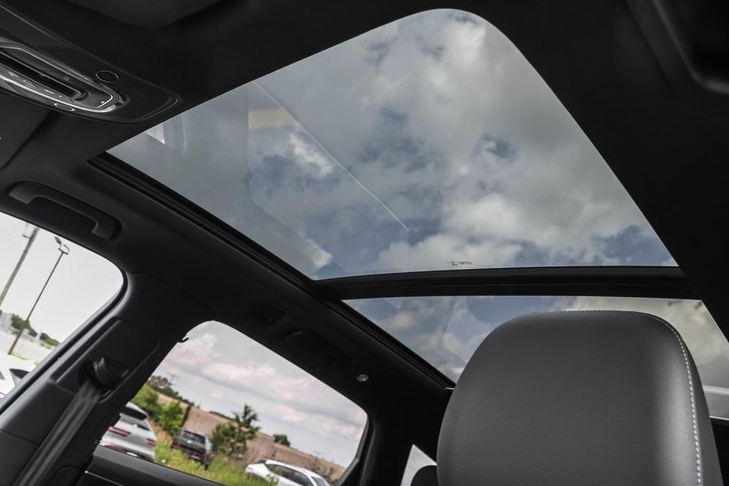 Used 2025 White Audi 55 Premium Plus image 7