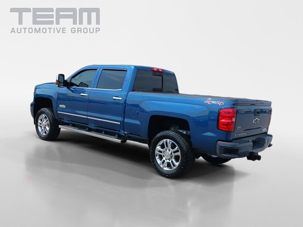Used 2016 DEEP OCEAN BLUE METALLIC Chevrolet High Country image 5