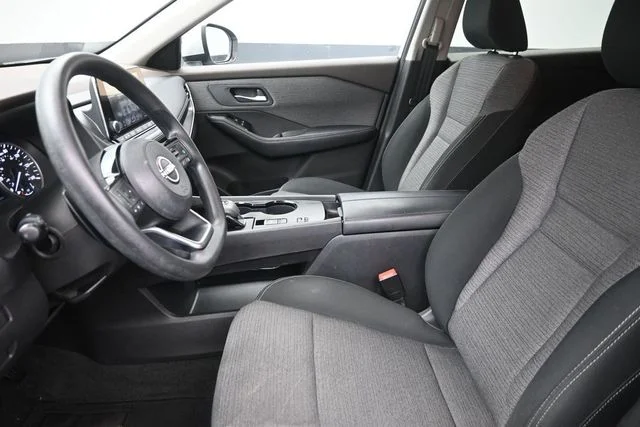 Used 2022 Silver Nissan SV image 16