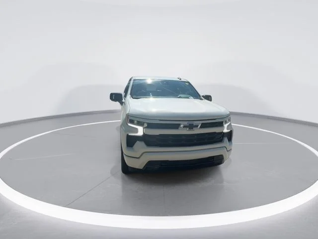 Used 2023 White Chevrolet RST image 2