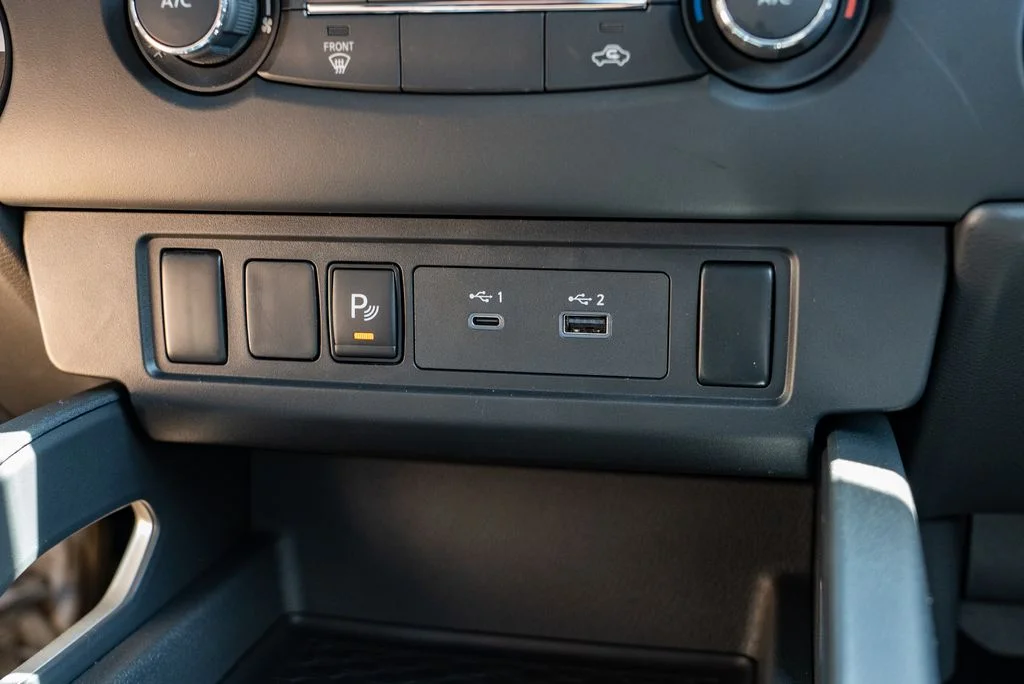 New 2026 Glacier White Nissan Crew Cab SV Long Bed image 19