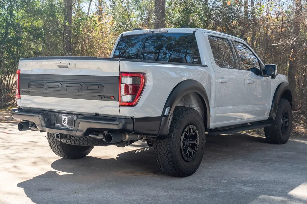 Used 2023 Gray Ford Raptor image 3