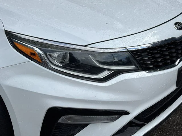 Used 2019 White Kia LX image 7