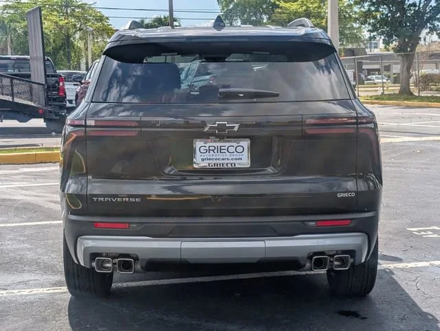 New 2026 Mosaic Black Metallic Chevrolet LT image 4