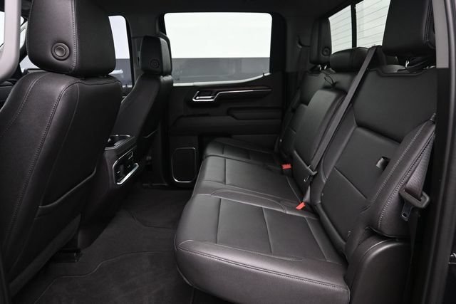 2024 GMC Sierra 1500 SLT - Photo 11