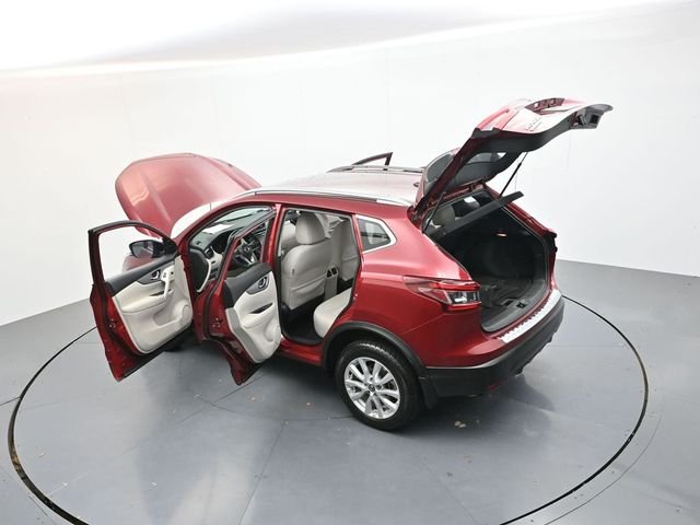 Used 2020 Scarlet Nissan SV image 46