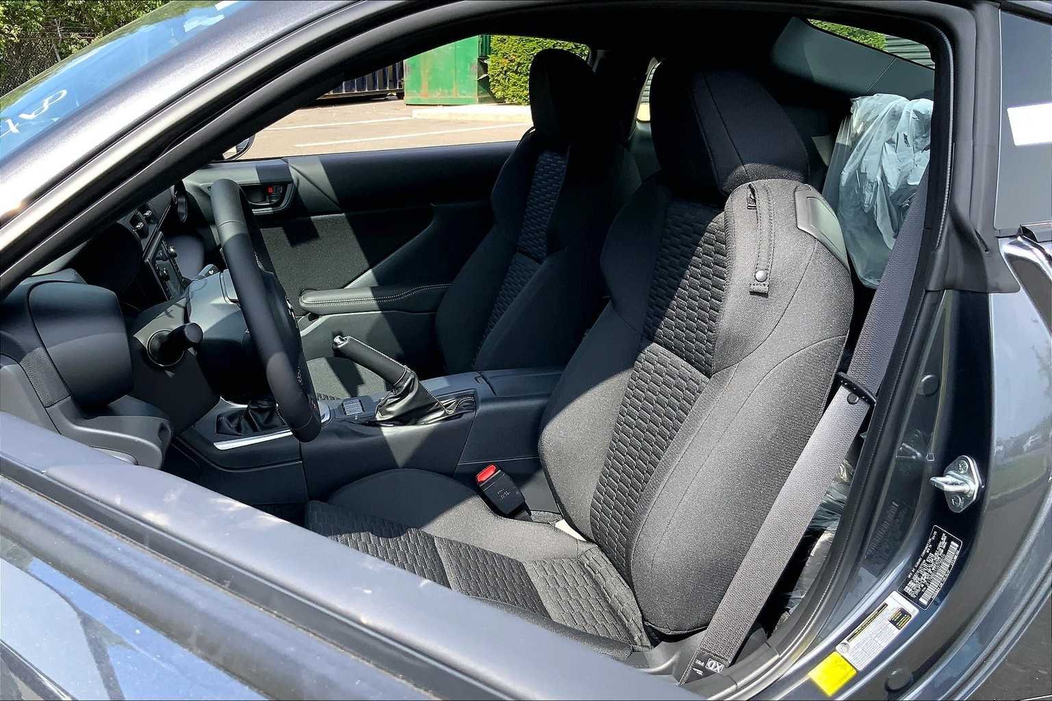 2025 Toyota GR86 Base - Photo 9