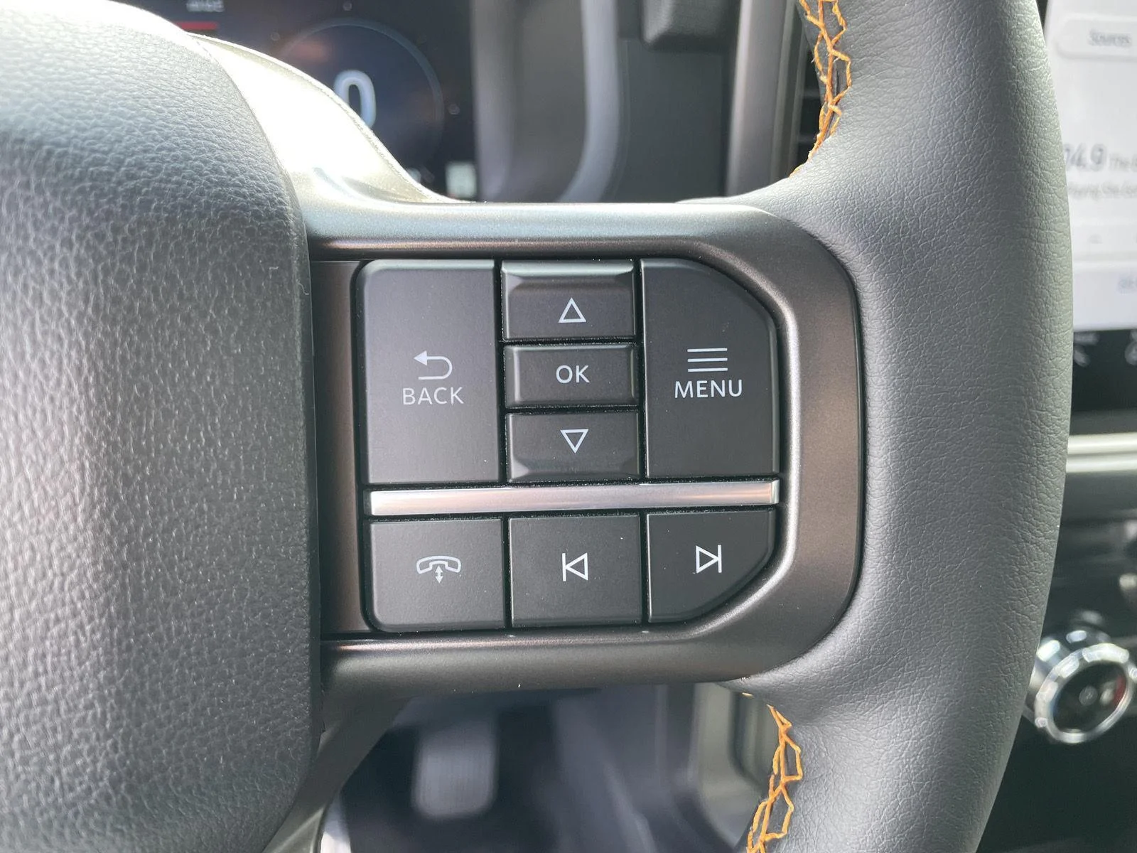 New 2026 Carbonized Gray Metallic Ford Tremor image 18