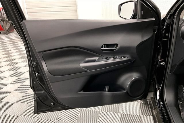 2025 Nissan KICKS PLAY Base - Photo 29