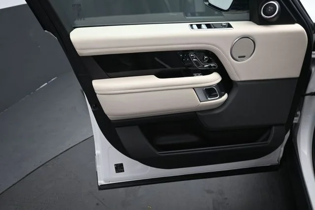 Used 2021 Fuji White Land Rover Westminster image 20