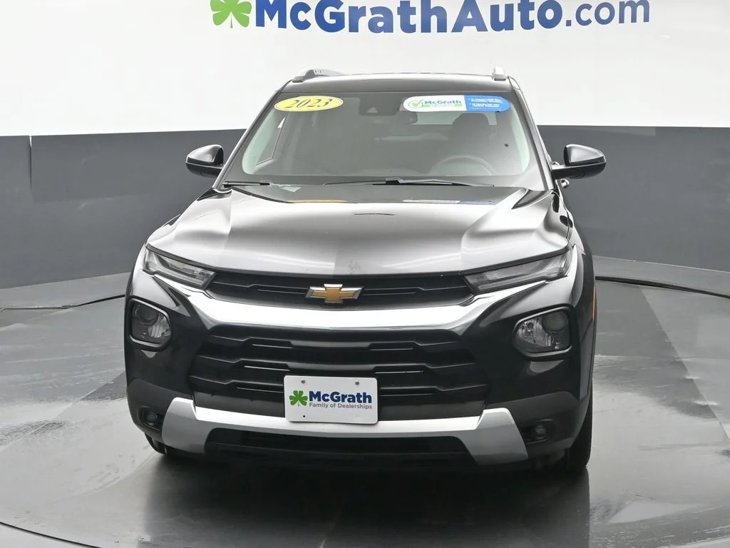 Used 2023 Black Chevrolet LT image 6
