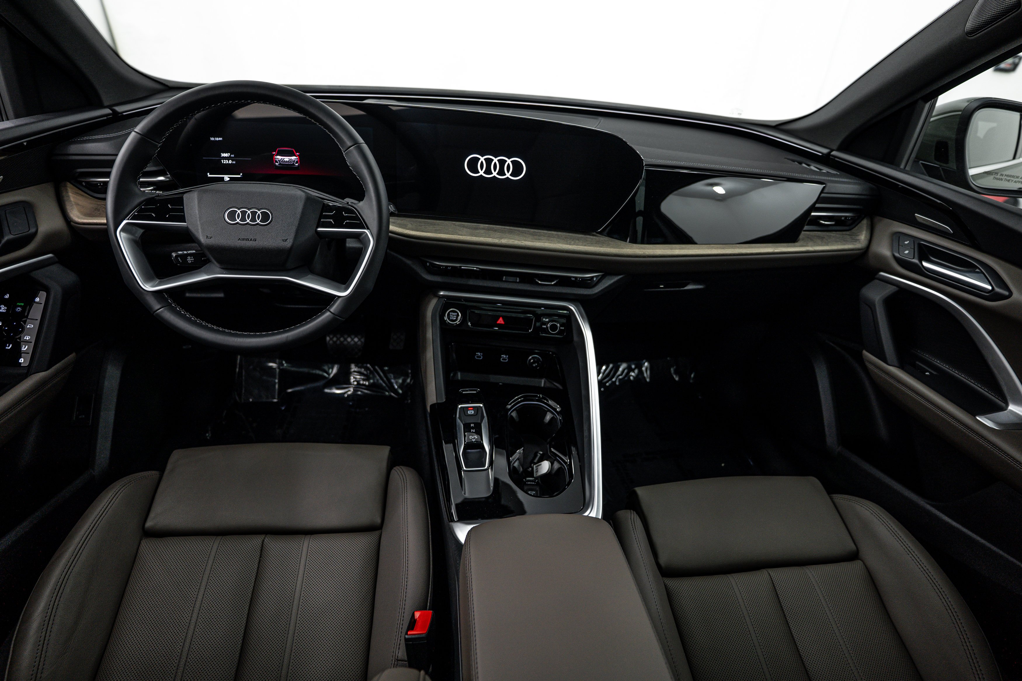 Used 2025 District Green Metallic Audi Premium Plus image 9