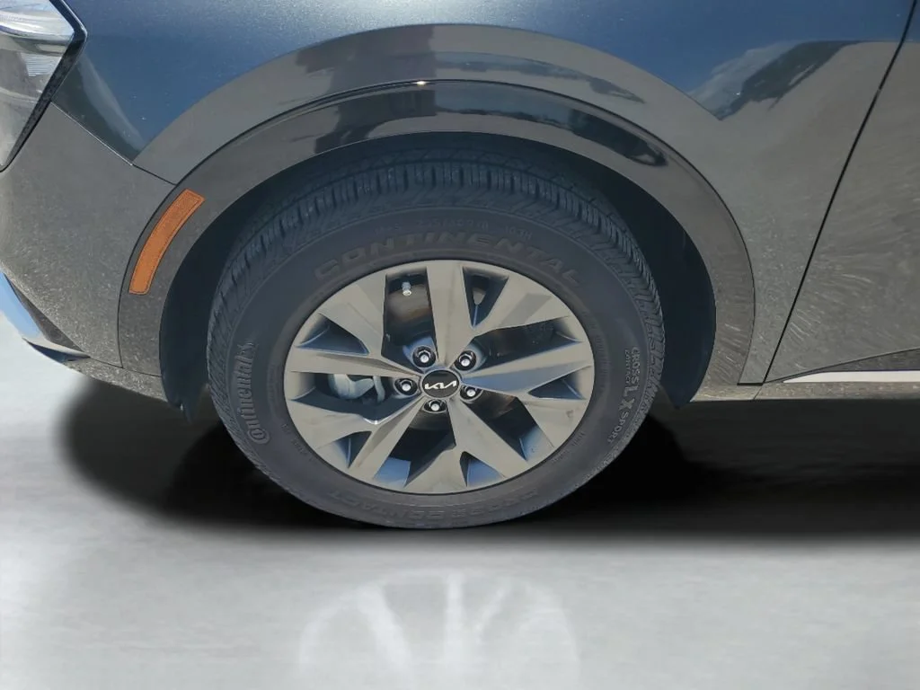 Used 2023 Gray Kia SX image 27