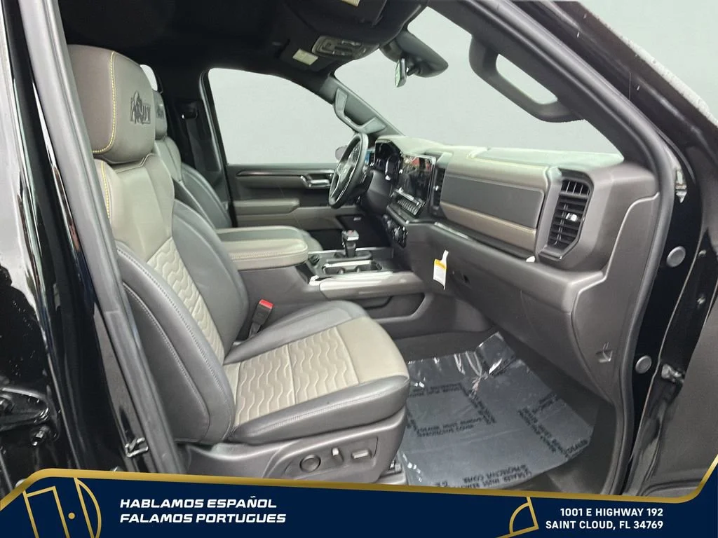 Used 2024 Black Chevrolet ZR2 image 36