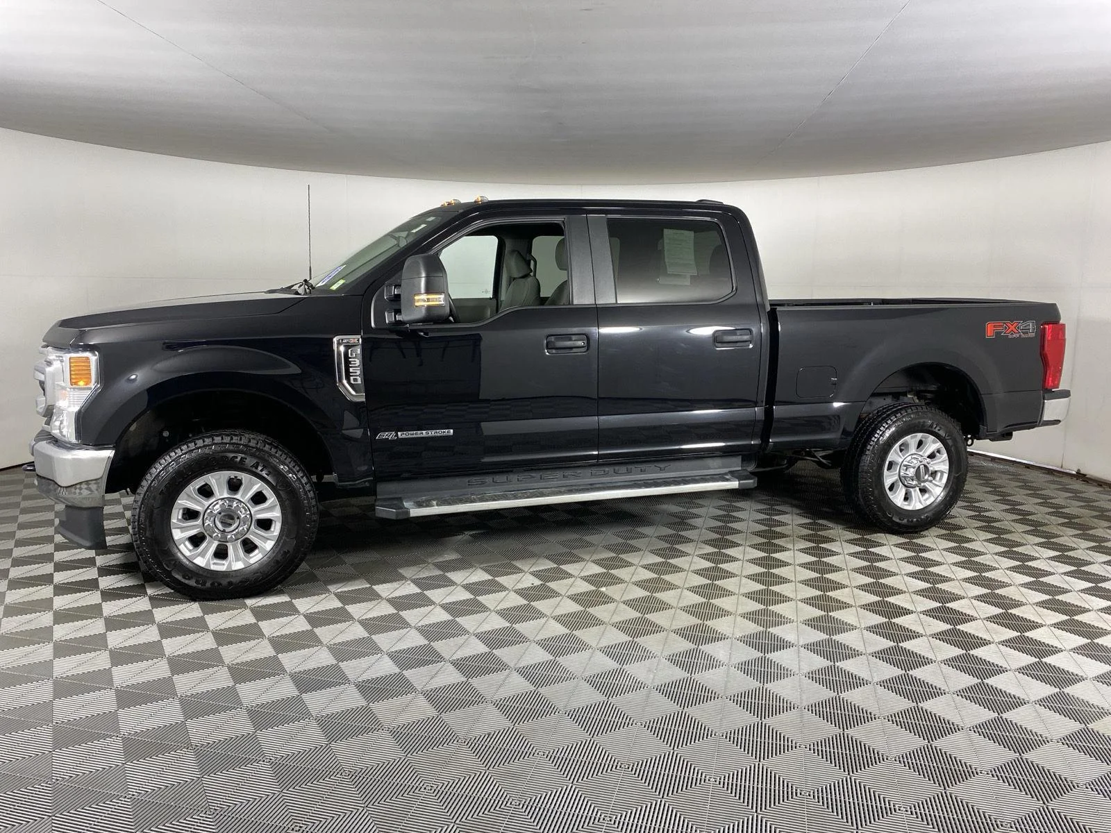Used 2022 Agate Black Ford XL image 7