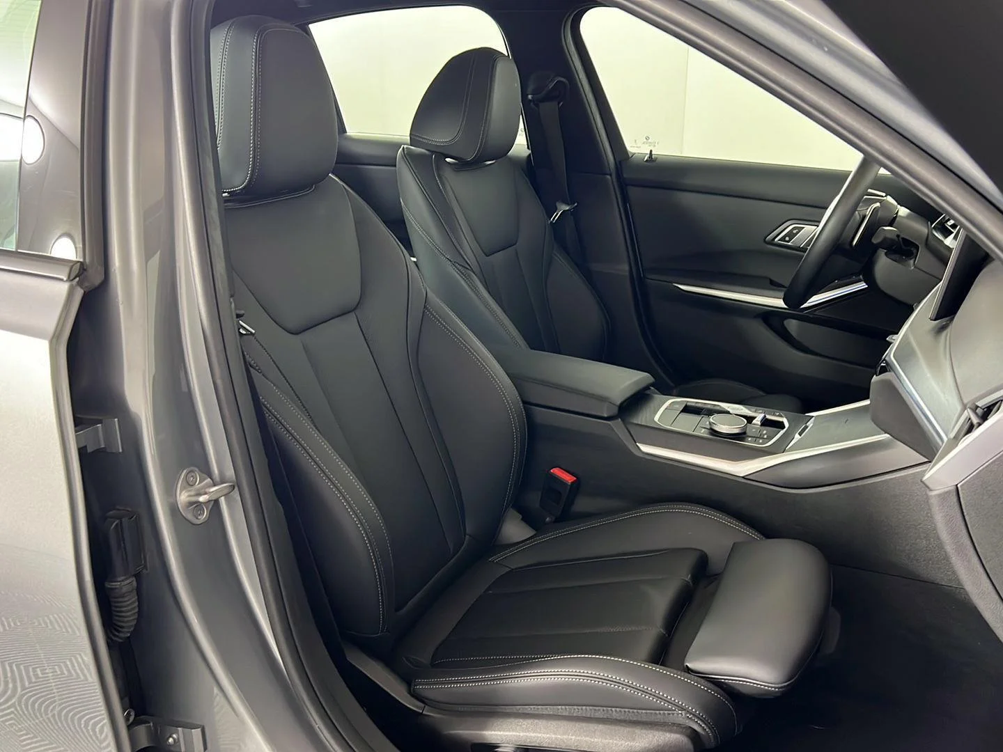 Used 2023 Skyscraper Grey Metallic BMW 330i xDrive image 25