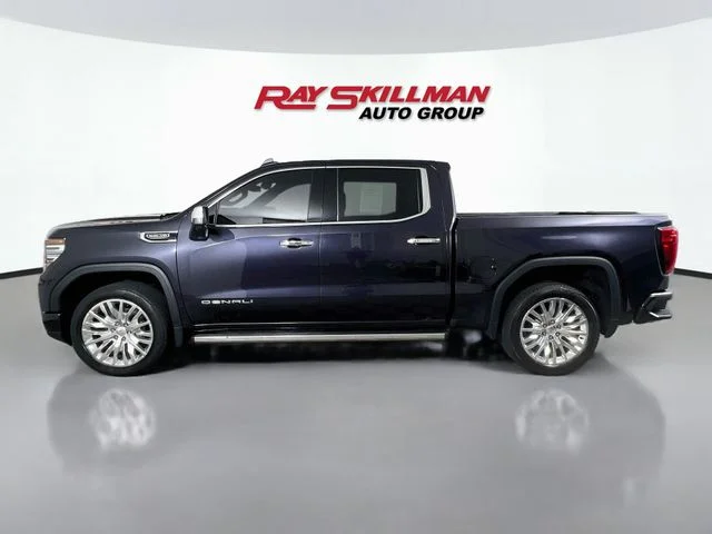 Used 2022 Silver GMC Denali image 4