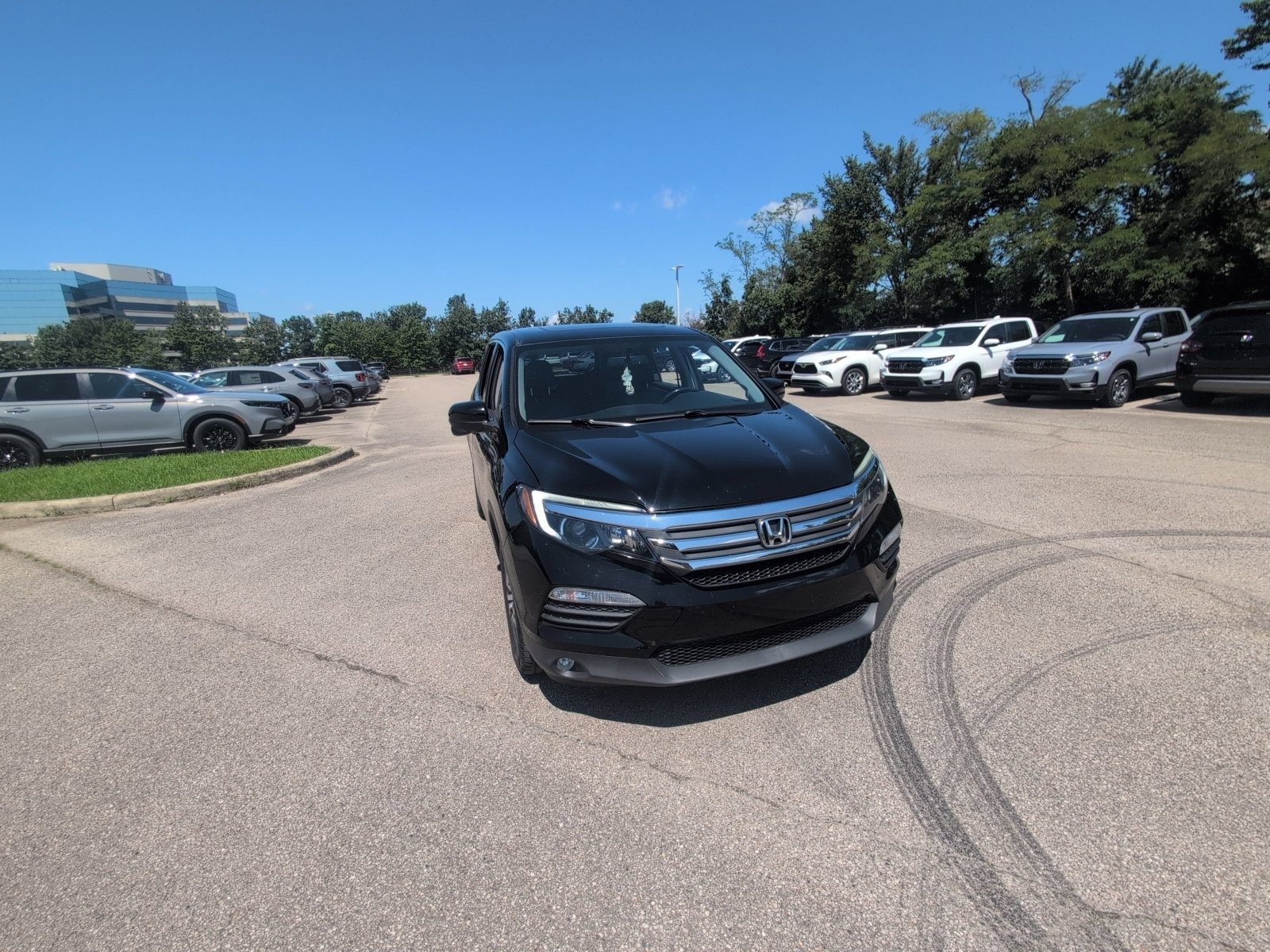 Used 2018 Crystal Black Pearl Honda EX-L image 11